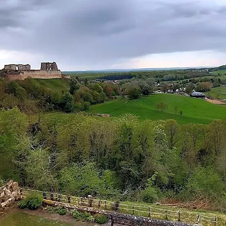 호텔 Location A Le Chateau Coucy